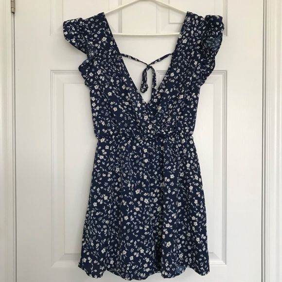 SHEIN Deep V-Neck Frill Tie Accent Floral Romper XS Dark Navy Blue White - Picture 3 of 16